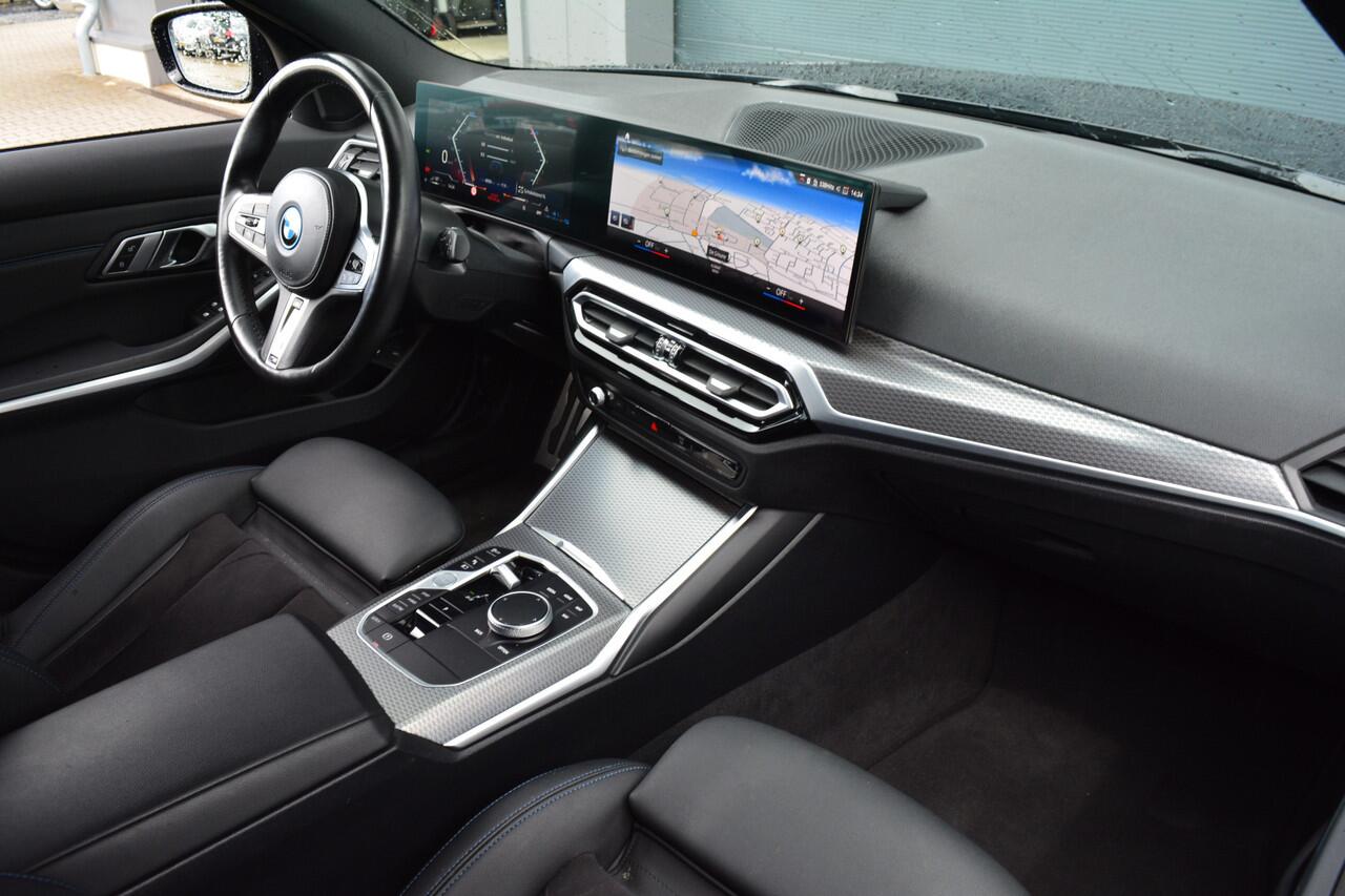 BMW 3-SERIE Touring 330e M Pakket | Led | ACC | Camera |