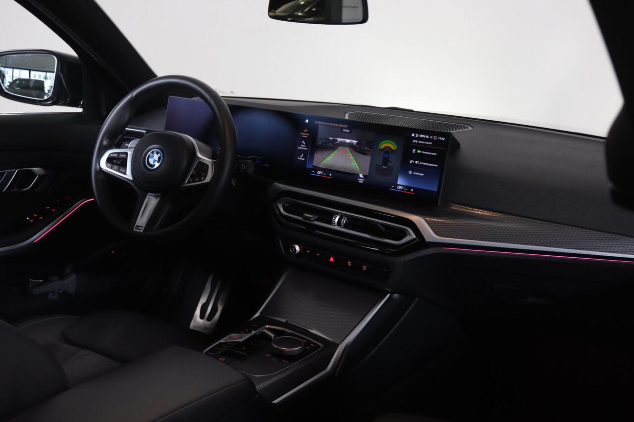 BMW 3-SERIE Touring 320e M-Sport NL-Auto!! Elek.Trekh. I Pano I Sfeer