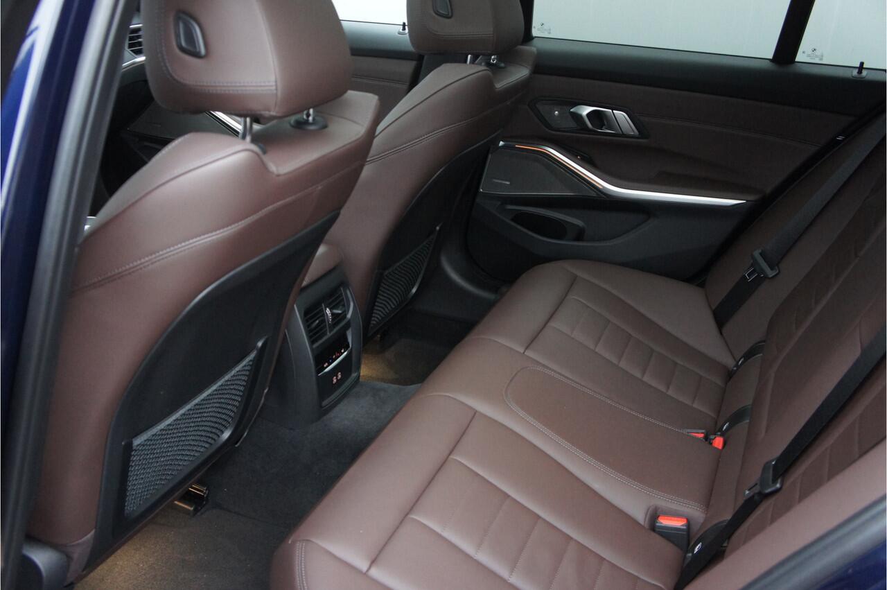 BMW 3-SERIE Touring M340i xDrive High Executive Panoramadak, Head up