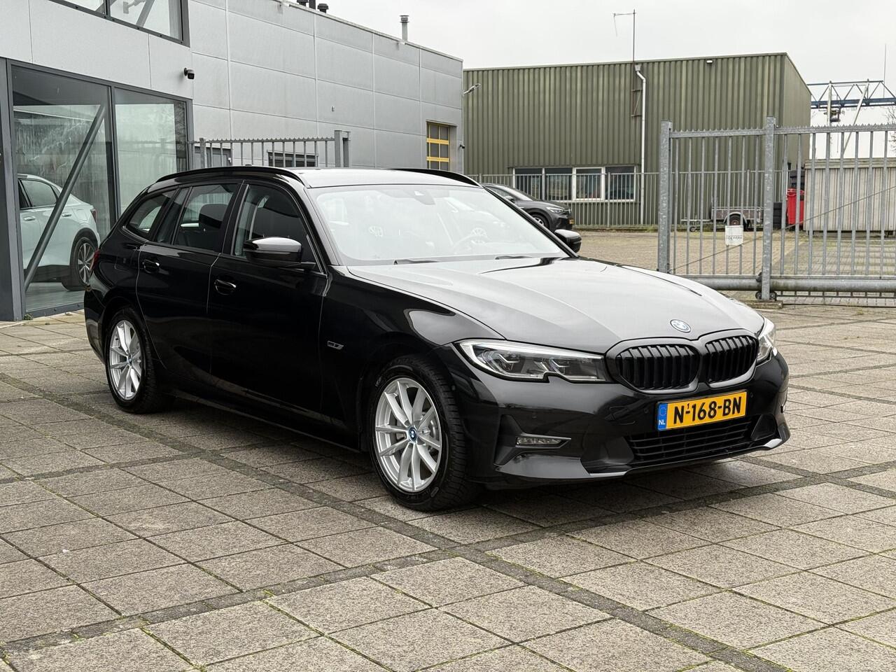 BMW 3-SERIE Touring 320e Aut. Hybrid Executive Business | Leder Sport | Trekhaak | BMW Laser |