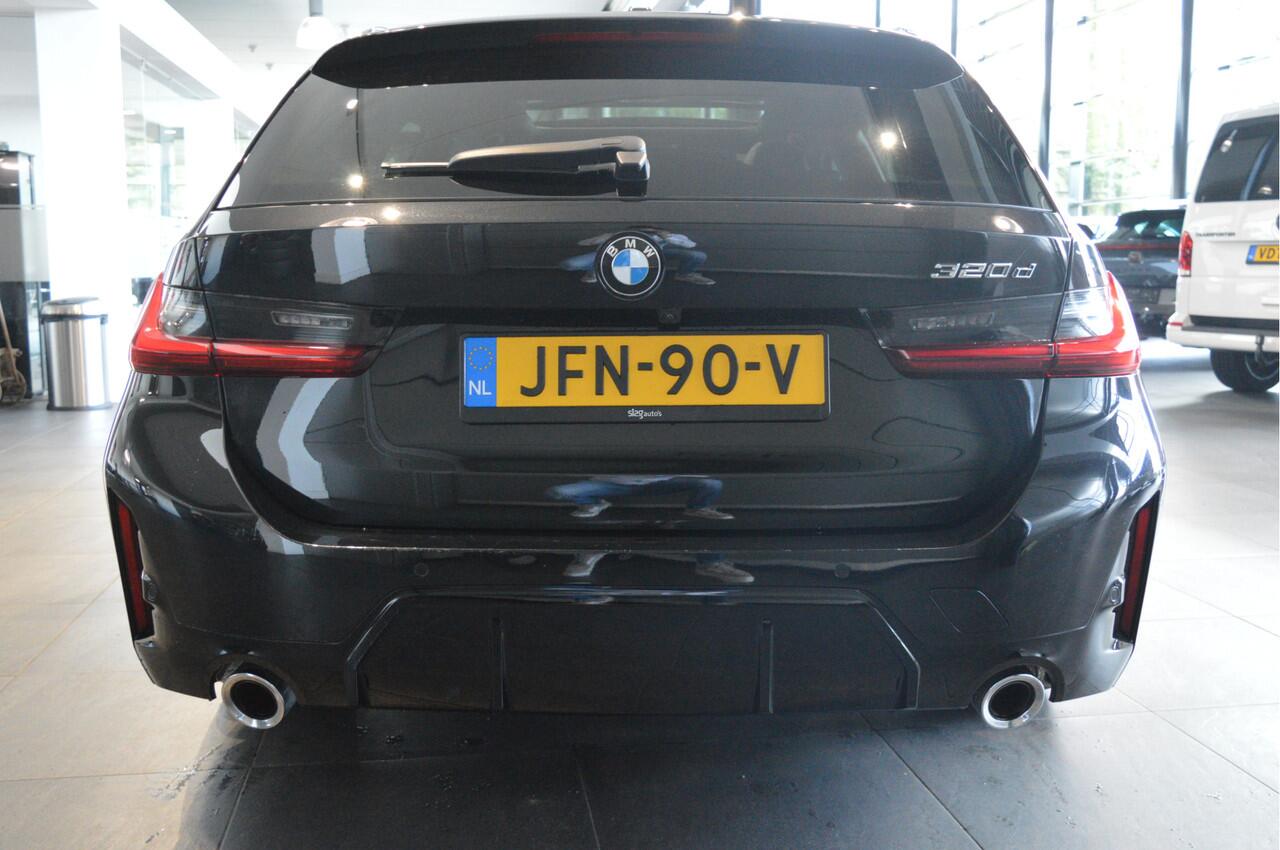 BMW 3-SERIE Touring 320d M-Sportpakket pano camera led 18 inch 190 pk !!