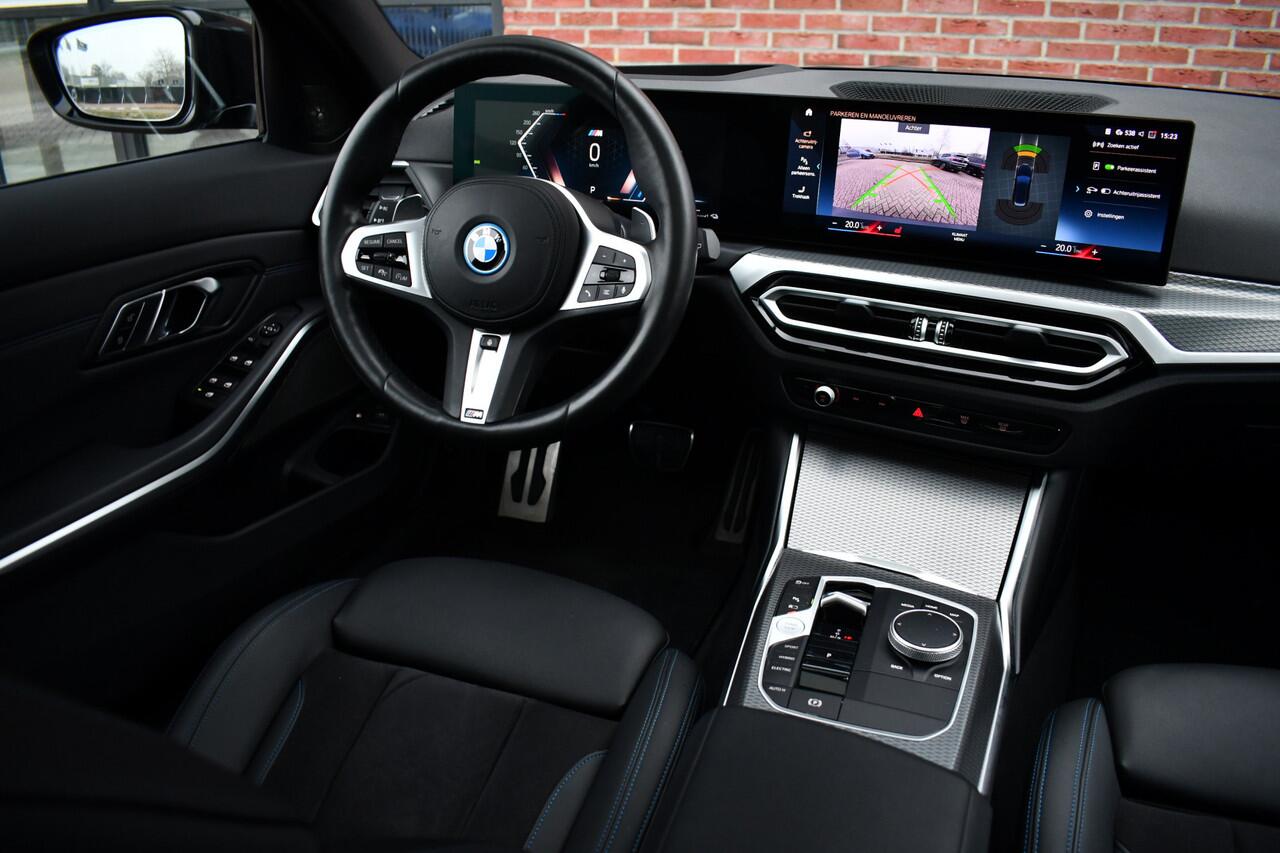 BMW 3-SERIE Touring 330e M-Sport Pano ACC Trekh H/K HUD 19inch Stuurverw