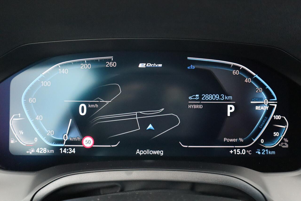 BMW 3-SERIE Touring M-Sport SOH 93% / Hifi / Stoelverwarming / 18inch / Sportstoelen /