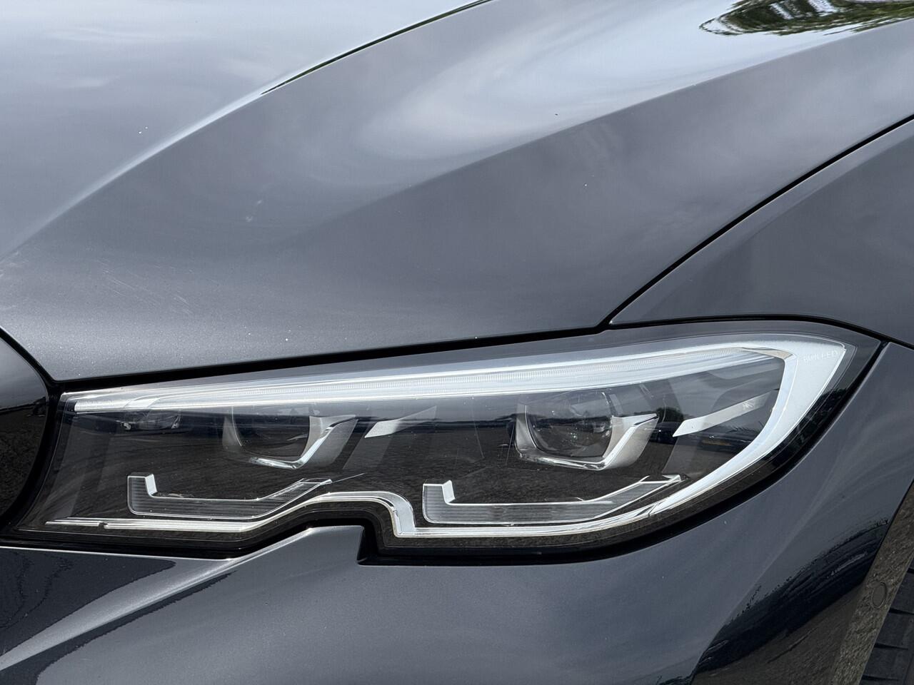 BMW 3-SERIE 330e | M-Sport | 18'' | Camera | Getint Glas | HiFi