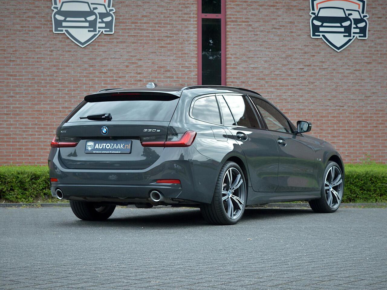 BMW 3-SERIE Touring 330e xDrive Touring | Individual