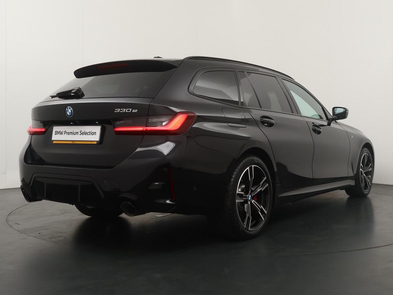 BMW 3-SERIE Touring 330e | M-Sportpakket | Trekhaak | Ekris Selection