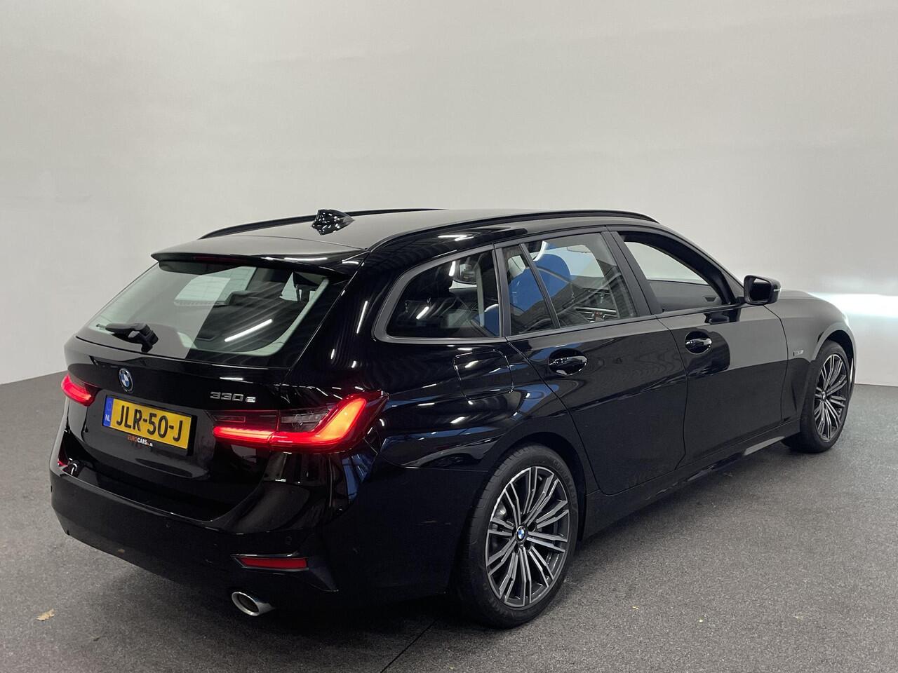 BMW 3-SERIE Touring 330e Aut. Sportline Business 292pk Airco ECC Navi Carplay Cruise Control PDC VA Virtual cockpit Sportstoelen Sensatec