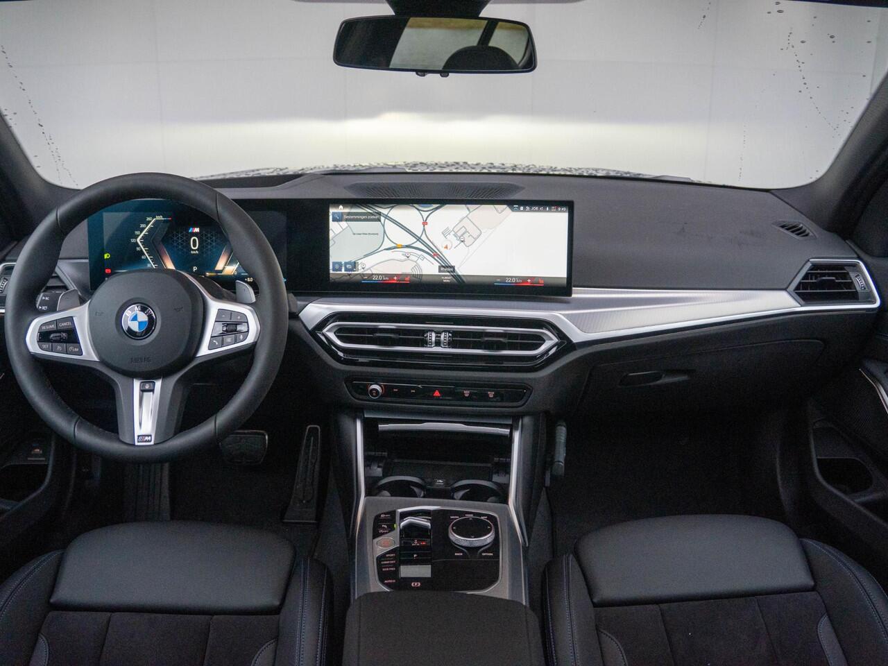 BMW 3-SERIE Sedan 320i Sedan M Sportpakket / Adaptive LED / Stoelverwarming / Glazen panoramadak | Ekris Selection
