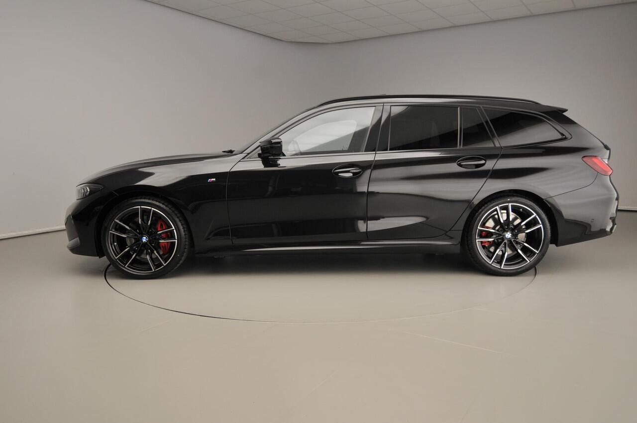BMW 3-SERIE Touring M340i xDrive | M-Sportpakket | LED | Leder | HUD | Schuifdak | Active cruise | Elektr. zetels | DAB | Harman-kardon sound | Alu 19 inch