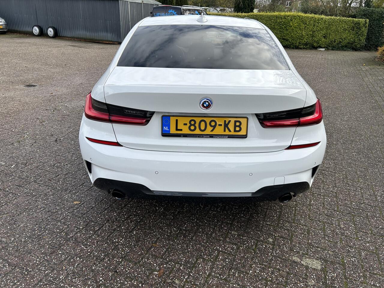 BMW 3-SERIE 320e Business Edition Plus