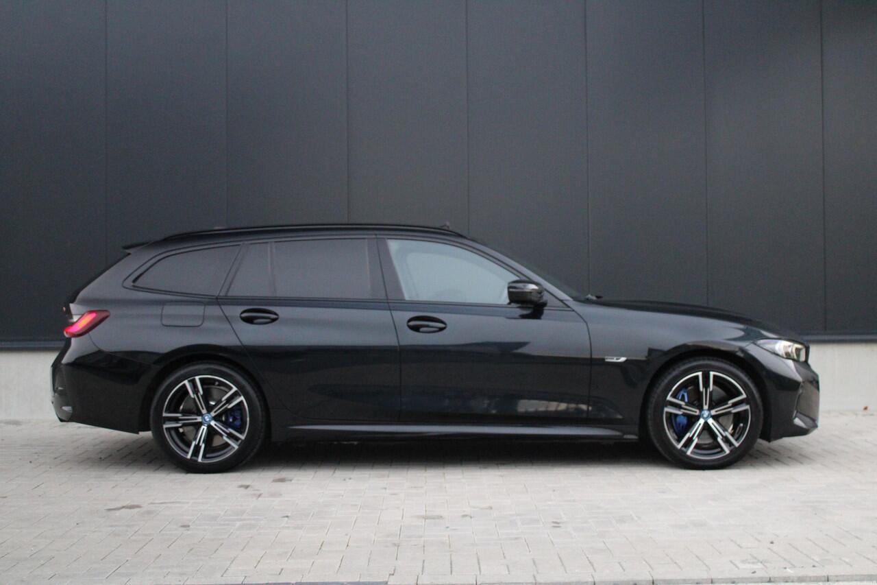 BMW 3-SERIE Touring 330e M Sport - M Sportstoelen - Pano - ACC - Keyless - H&K - Sport Remmen - Memory - SOH waarde 96% - Rijklaar