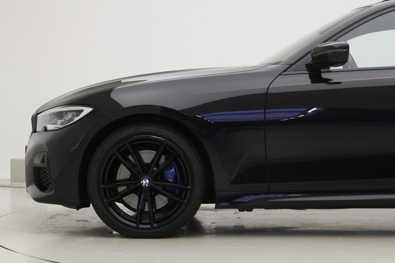 BMW 3-SERIE Touring M340i xDrive | Panorama | Camera | Laser | Driving Assistant Professional