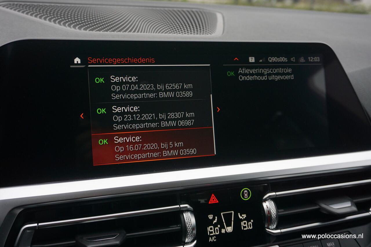BMW 3-SERIE Touring 318i Exec Automaat | Carplay |Sportinter | DAB+ | Live Cockpit