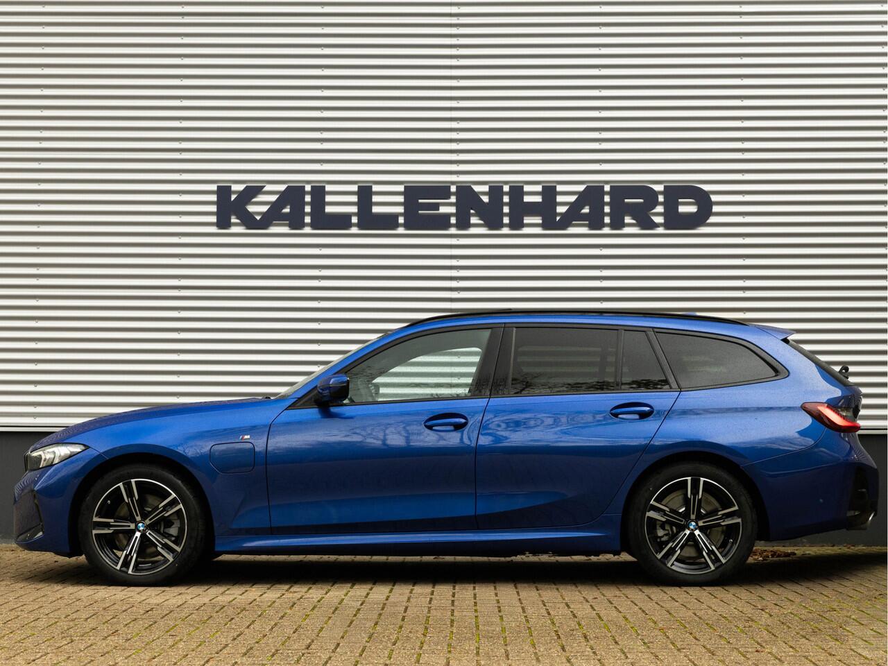 BMW 3-SERIE Touring 330e M-Sport - Pano - Trekhaak - ACC - Hifi - Camera