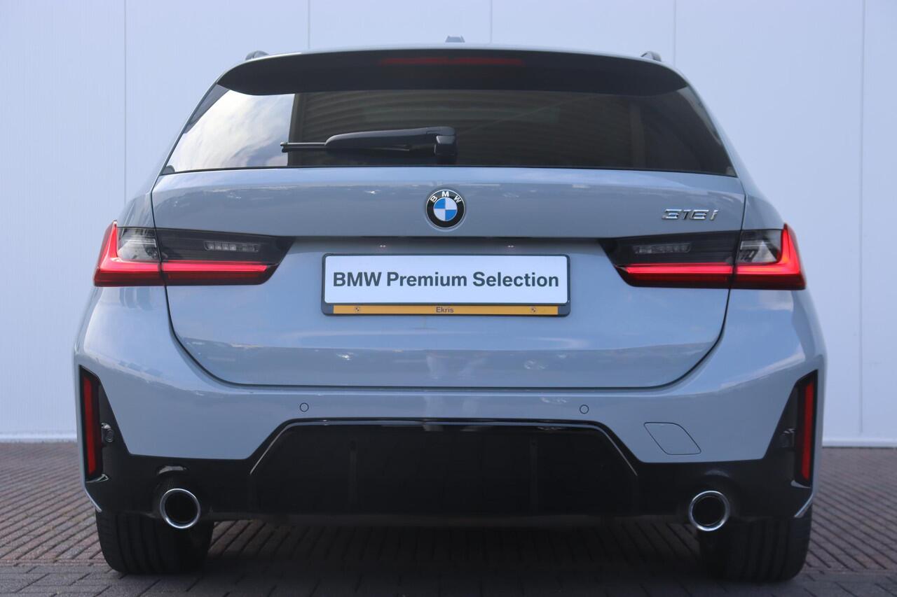 BMW 3-SERIE Touring 318i M Sportpakket/ 19 inch LMV/ panoramadak/ Sportstoelen/ Cruise Control/ HiFi/ Getint Glas/ Ambiance verlichting