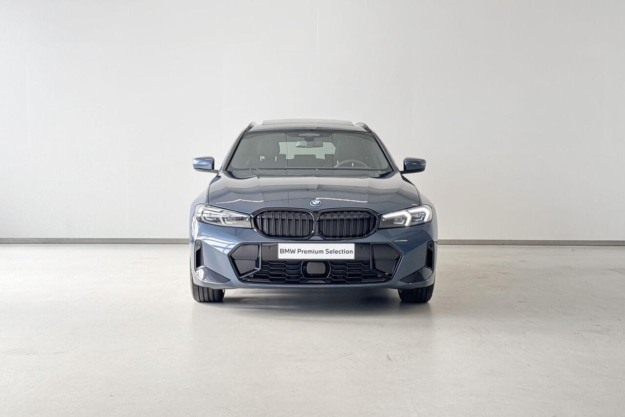 BMW 3-SERIE Touring 330e