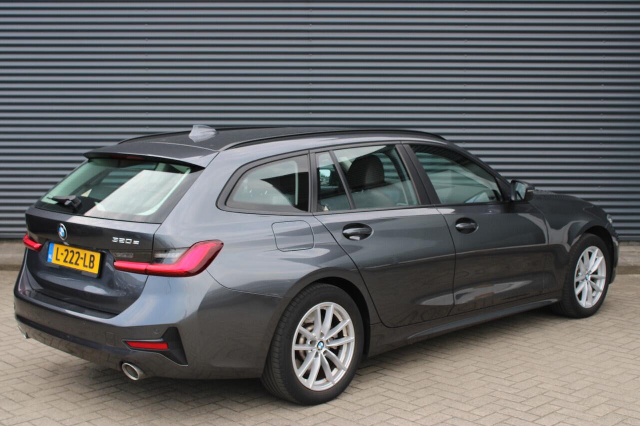 BMW 3-SERIE Touring 320e Business Edition Plus Leer Full-Led Virtual-Cockpit