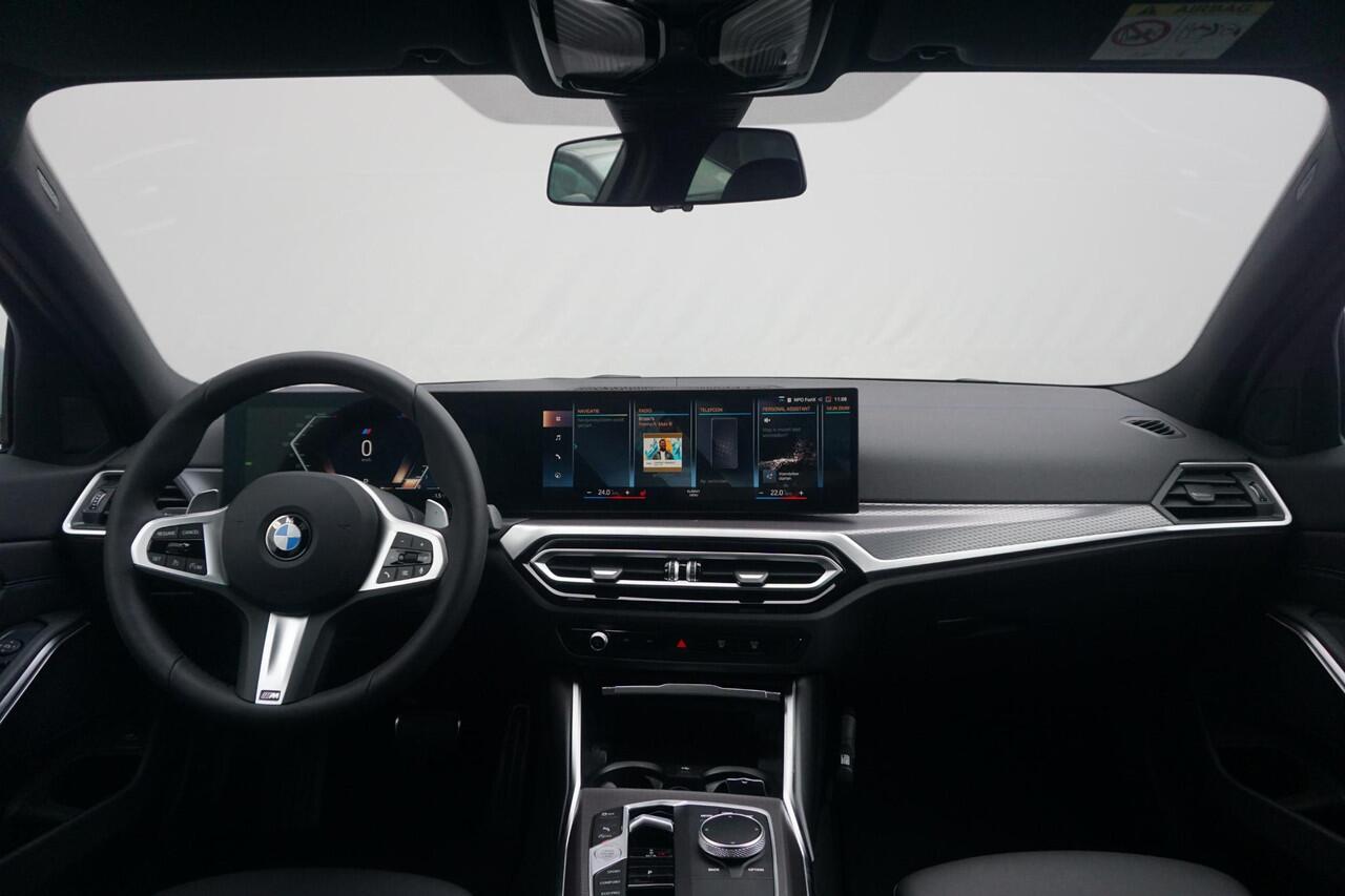 BMW 3-SERIE Sedan 318i M sport / Trekhaak / Schuif- Kanteldak / Hifi | Ekris Selection