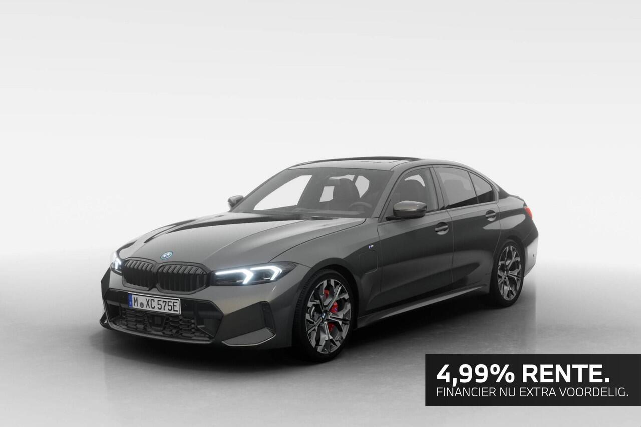 BMW 3-SERIE Sedan 330e | M Sport Pro | Comfort Pack | Active Cruise Control | Elektrisch bediend glazen schuif-/kanteldak | Lederen bekleding