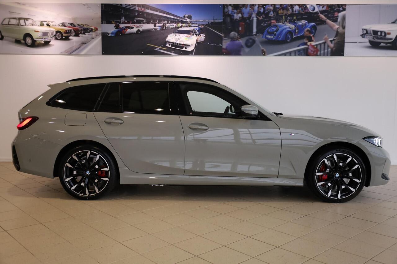 BMW 3-SERIE Touring 330e Individual Lak | M Sportpakket Pro | Innovation Pack | Comfort Pack | Panoramadak | Trekhaak
