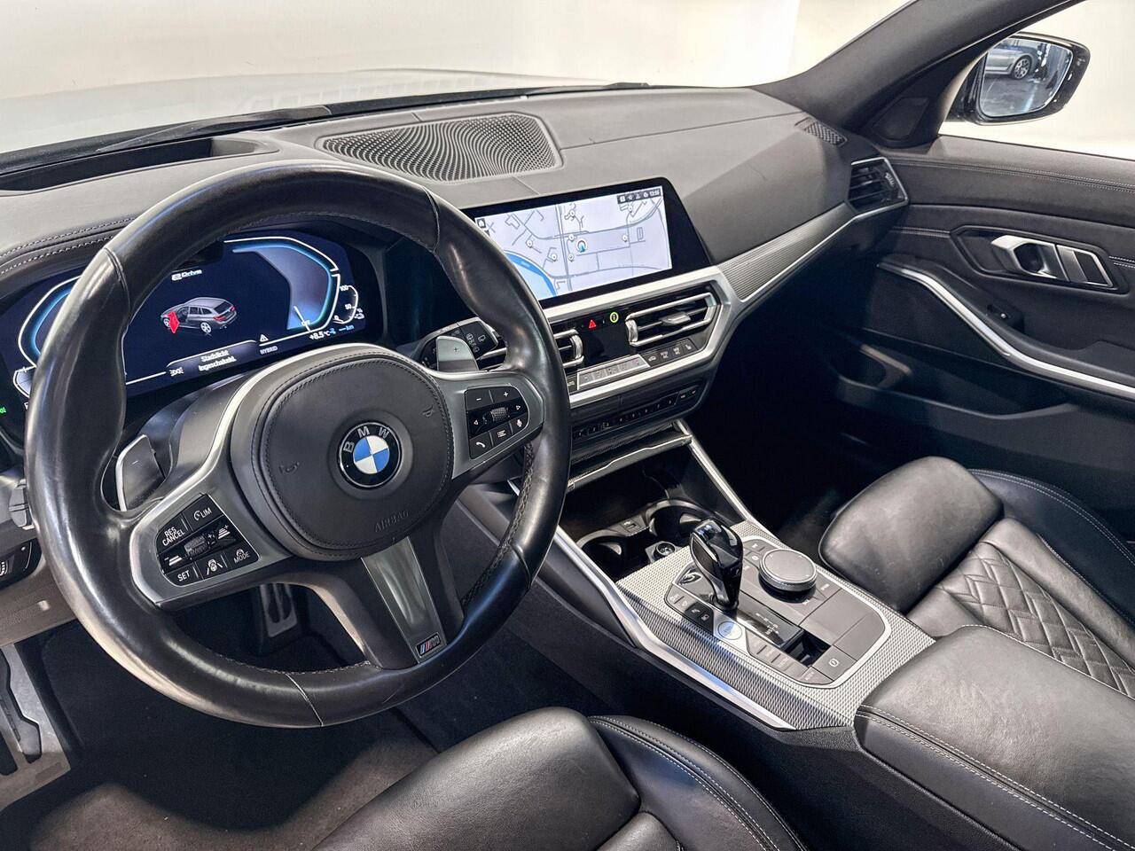 BMW 3-SERIE Touring 330e High Executive Model M Sport Aut.