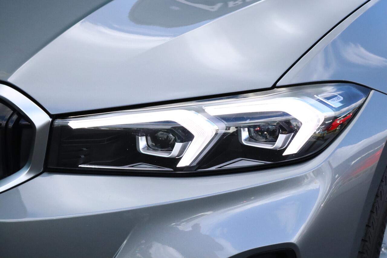 BMW 3-SERIE Touring 318i Aut. CARPLAY|ELEK.A.KLEP|NAV|LED|CRUISE|ECC|PDC|LMV Nieuwstaat!! 1'EIG