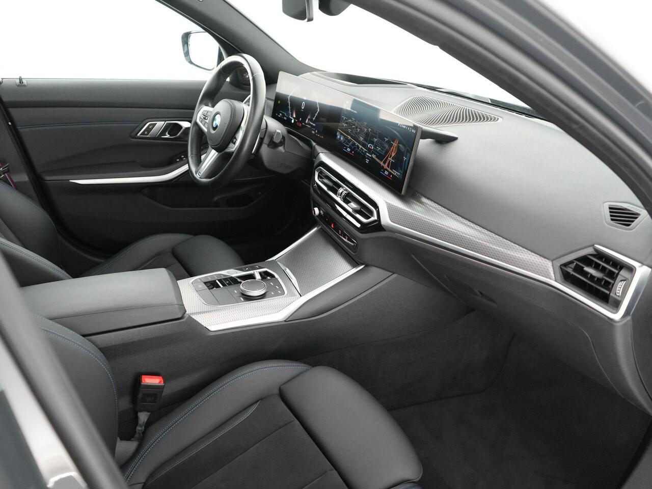 BMW 3-SERIE M340i Touring 374pk xDrive |E.L.Trekhaak|M-sportpakket|panoramadak|Harman&Kardon|HUD|memory|19" lichtmetalen velgen|