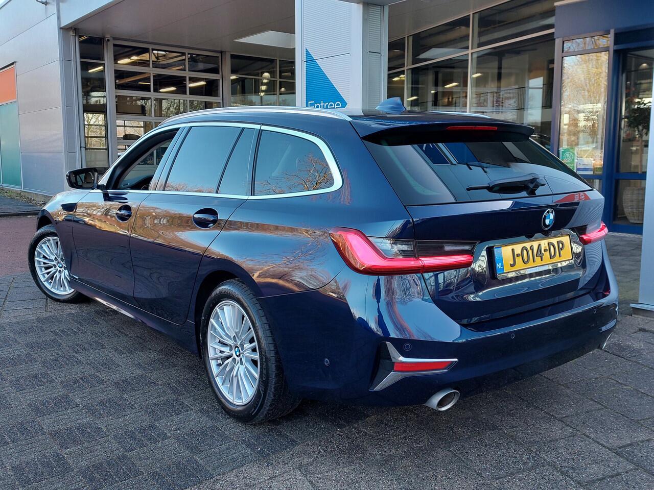 BMW 3-SERIE Touring 320i 184pk Automaat High Executive Individual | Origineel NL | Navi | Apple Carplay | Adap.Cruise | Leder+Verwarmd | Dodehoek+Rijstrooksensor | Pdc V+A+Assist+360 Camera | Privacy Glass
