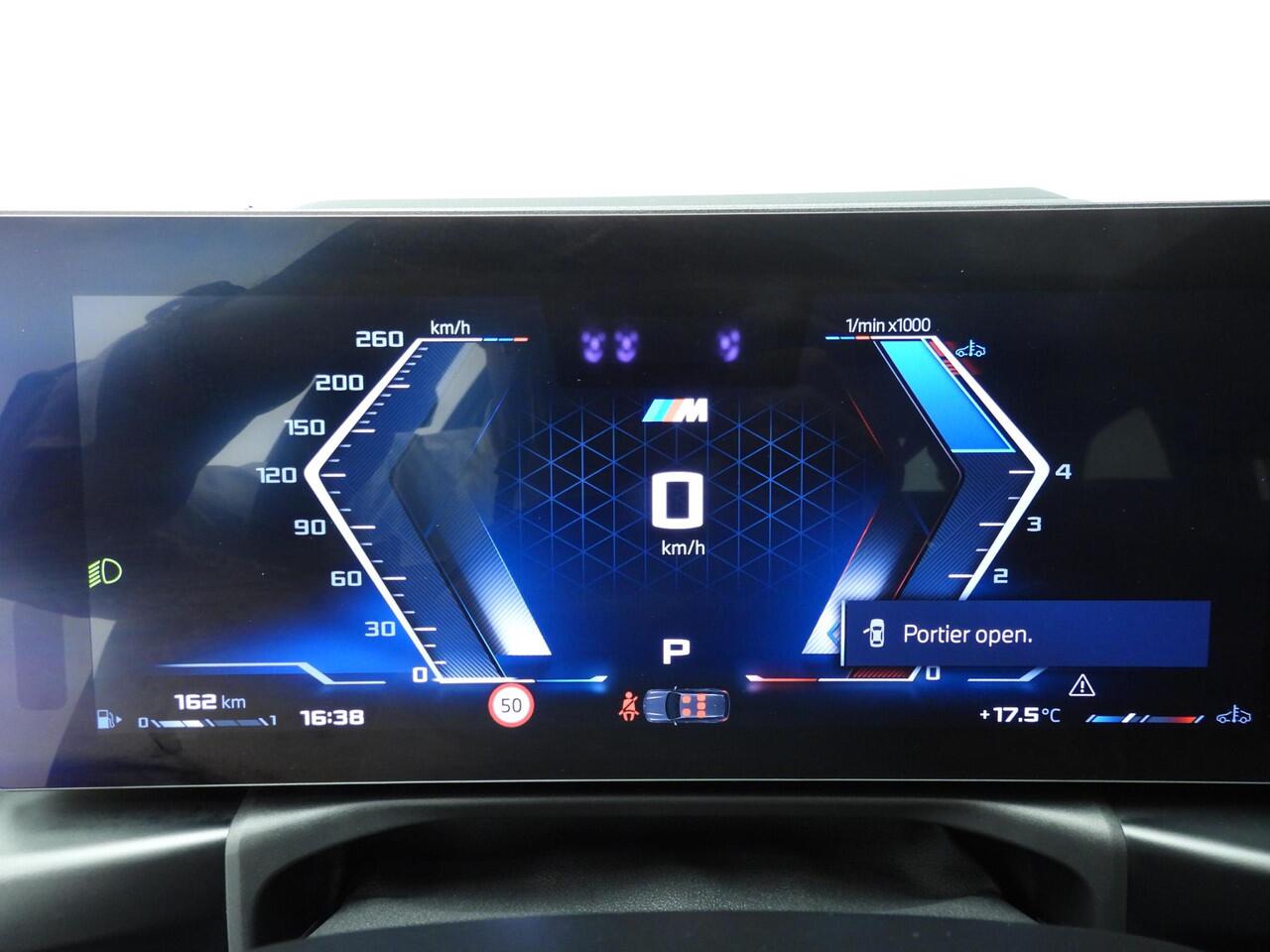 BMW 3-SERIE Touring M340i xDrive | M-Sportpakket | LED | Leder | HUD | Schuifdak | Active cruise | Elektr. zetels | DAB | Harman-kardon sound | Alu 19 inch