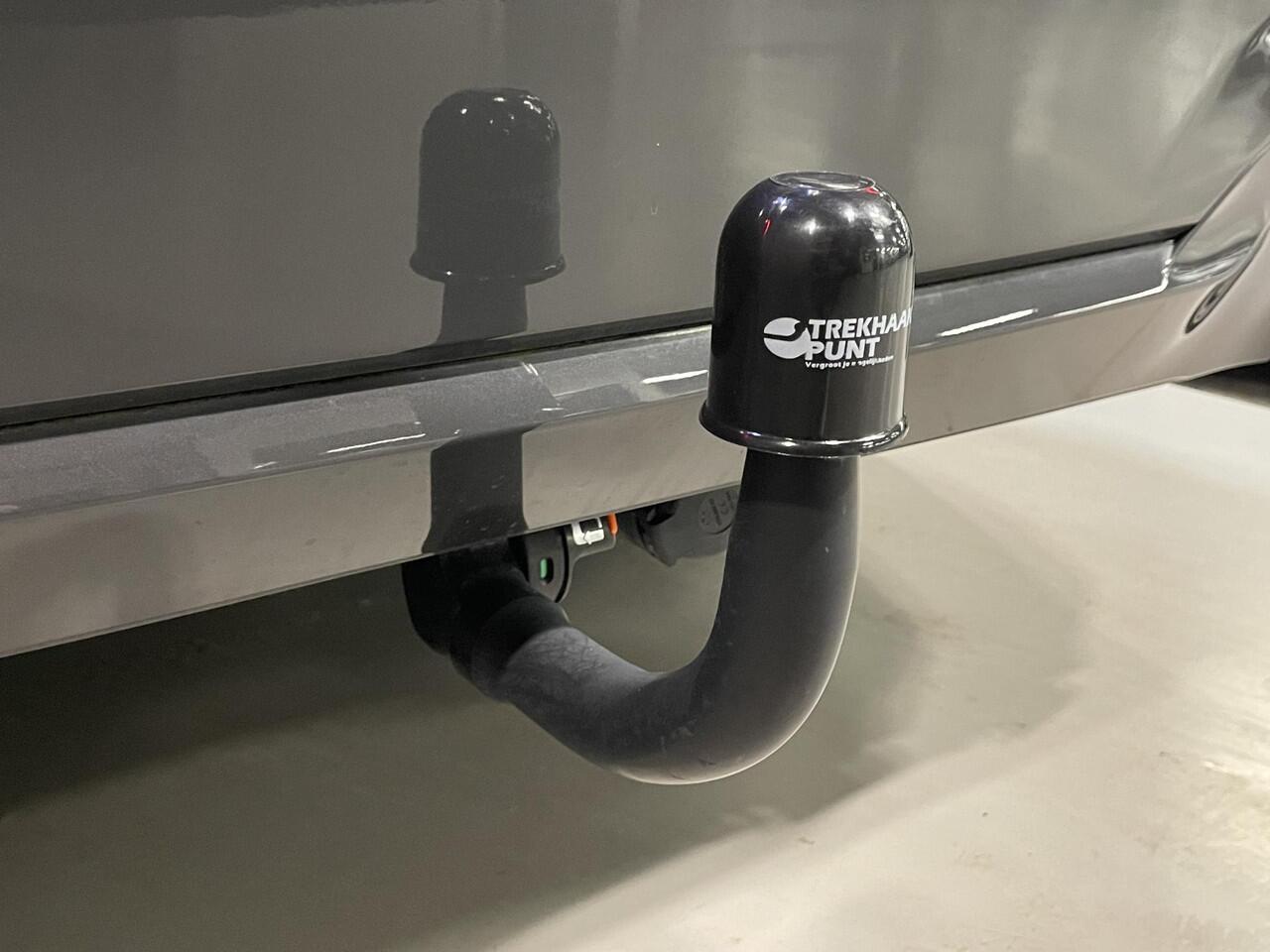 BMW 3-SERIE 320e High Executive 18"/Leder/Laser LED/Stuur + stoelverwarming/Dodehoek/Elektrische klep/Trekhaak/Hed-up/Keyless