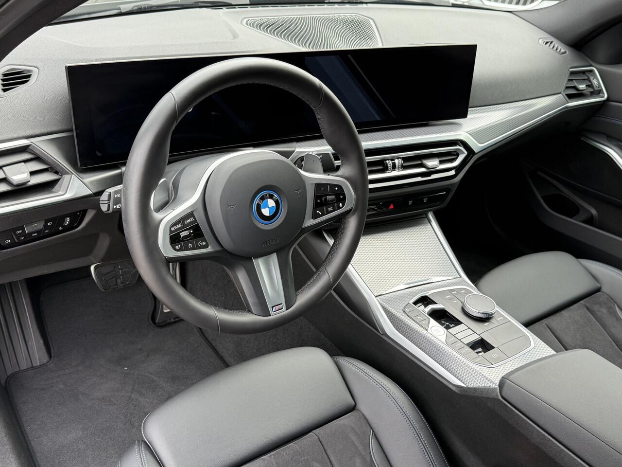 BMW 3-SERIE 320e | M-Sport Pro | 19'' M-Performance | M Adaptief onderstel | BSI - 3jr - 40.000 km