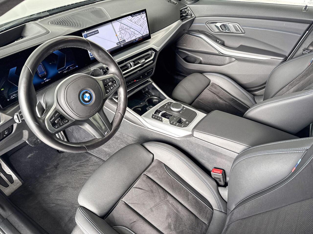 BMW 3-SERIE Touring 330e