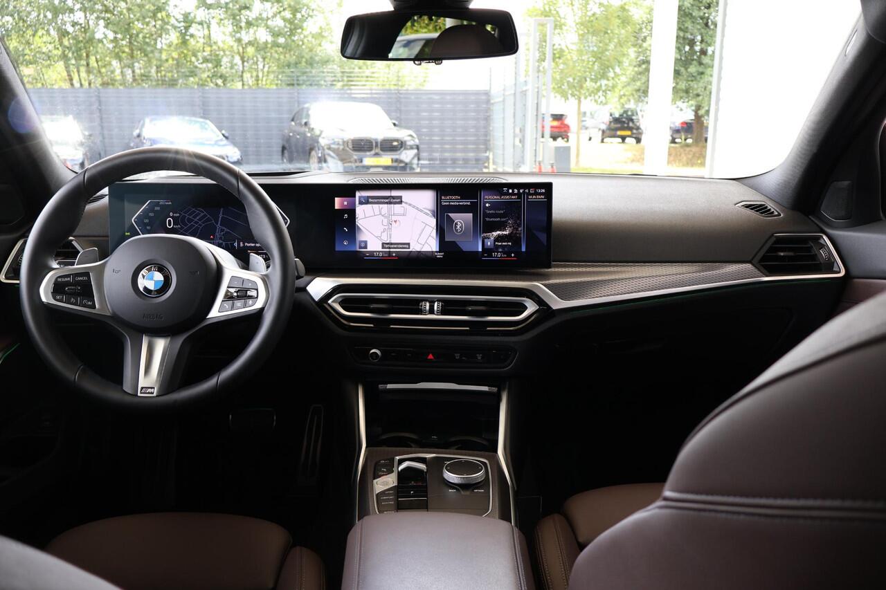 BMW 3-SERIE Touring 318i | M Sportpakket Pro | Innovation Pack | Travel Pack | Panoramadak