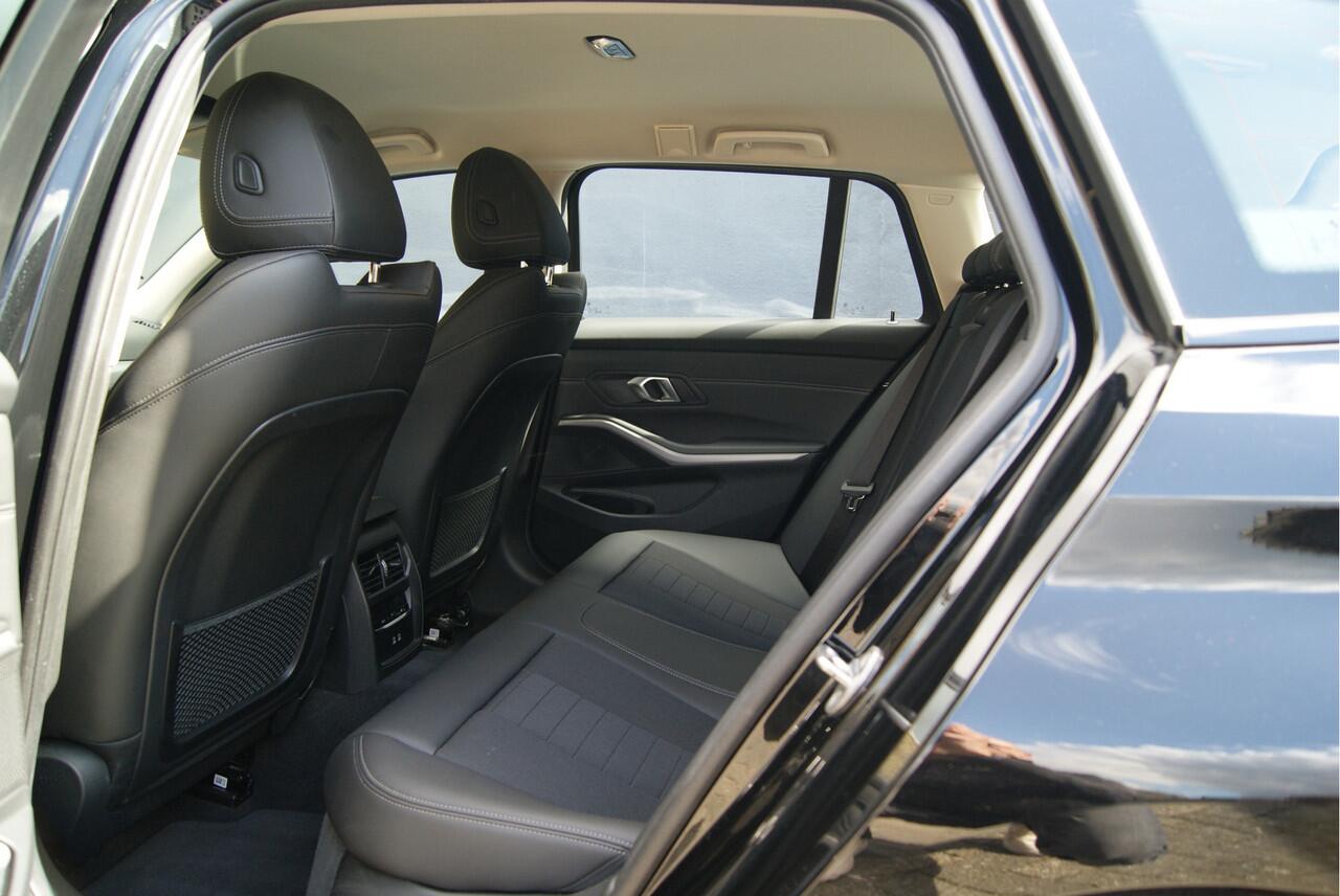 BMW 3-SERIE Touring 330e 292PK Nw model Soh 99% Widescreen/wegkl.trhk/Carplay/Sportstoelen Aut8