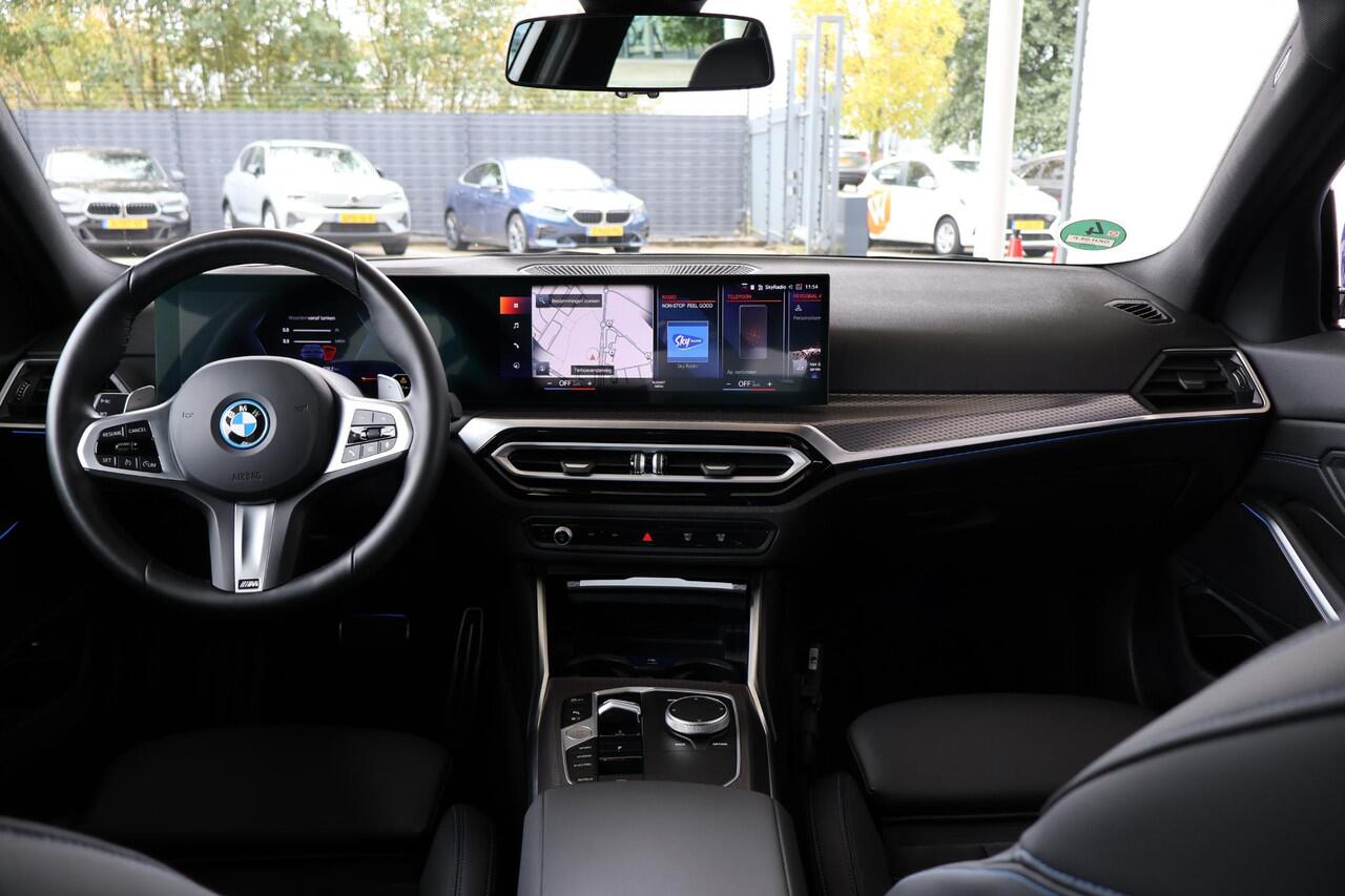 BMW 3-SERIE Sedan 320e | M Sportpakket | Trekhaak