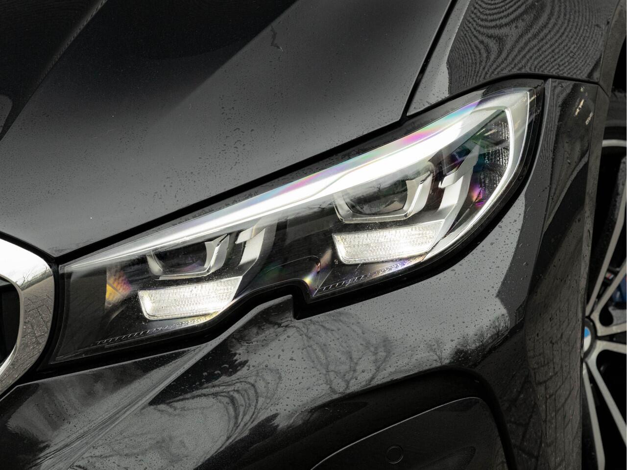 BMW 3-SERIE 330e M-Sport - Harman Kardon - Trekhaak - DAB - Camera