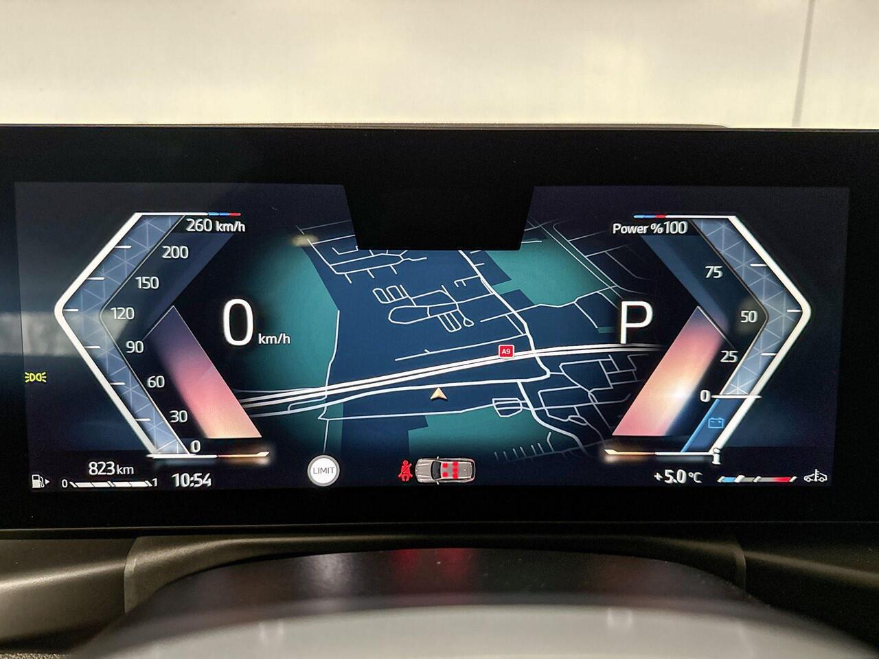 BMW 3-SERIE Touring 318i | M Sportpakket Pro | Draadloos oplaadstation |