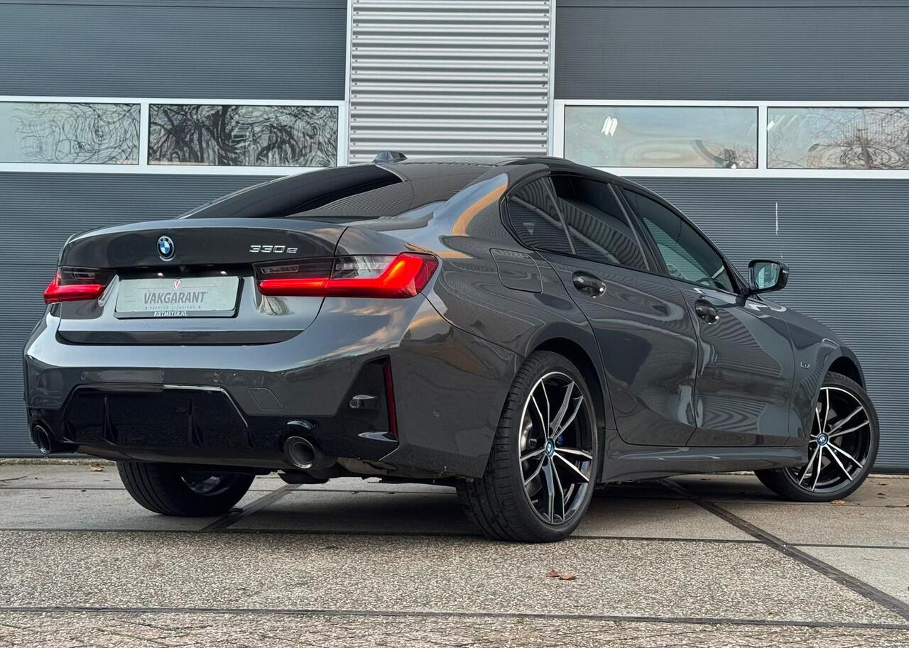 BMW 3-SERIE 330e High Executive |schuif dak | Harman-Kardon |Dravitgrau |