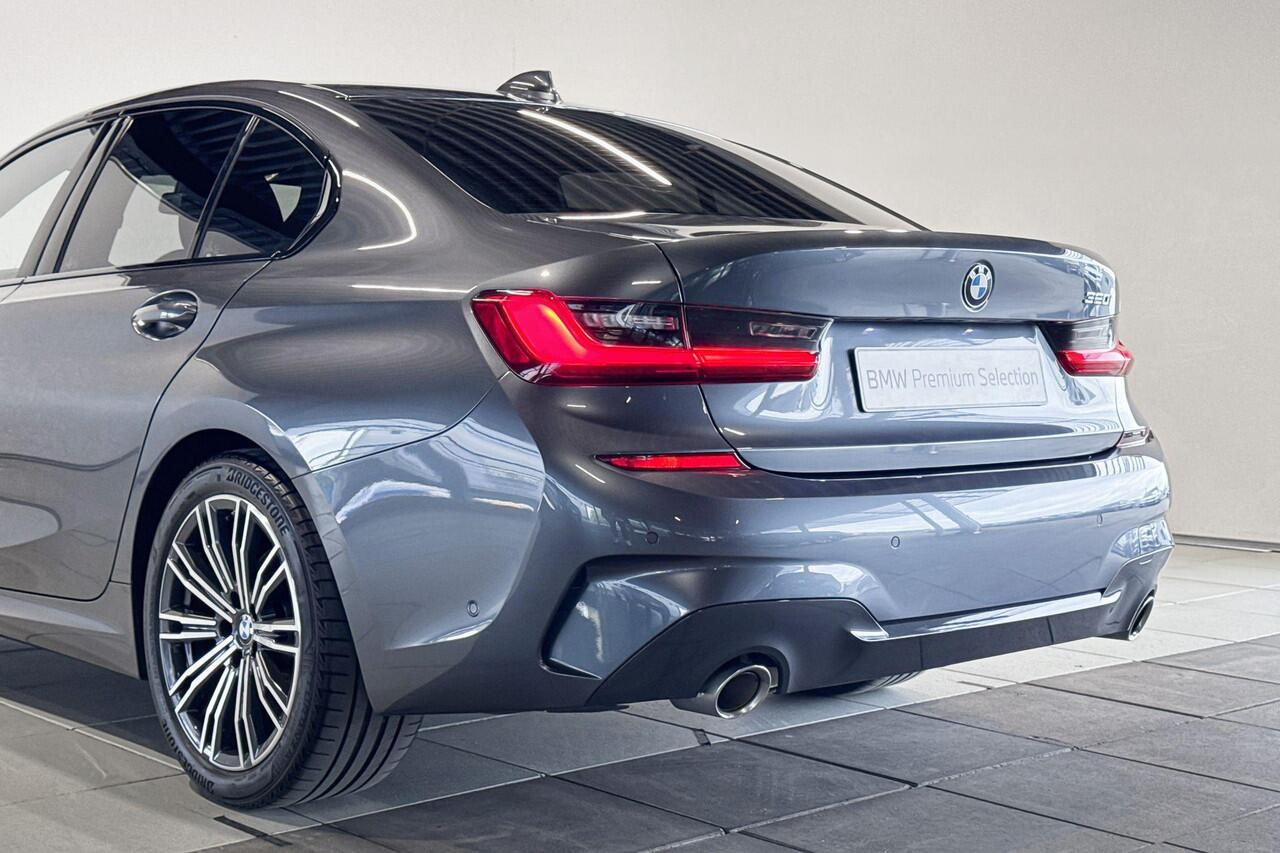 BMW 3-SERIE Sedan 320i Executive Edition Model M Sport | Selections