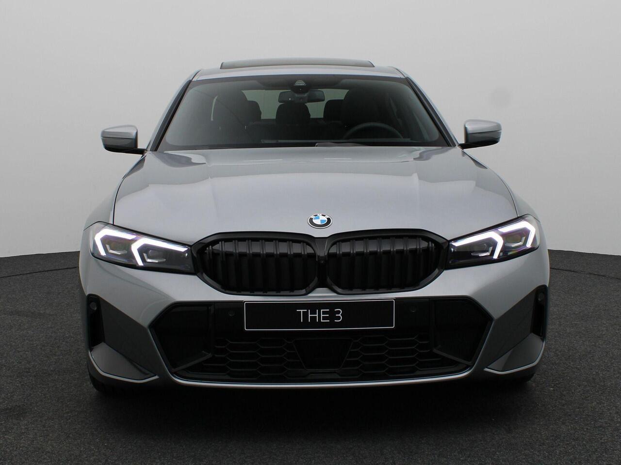 BMW 3-SERIE 320i Sedan | M Sportpakket Pro | Innovation Pack | Comfort Pack