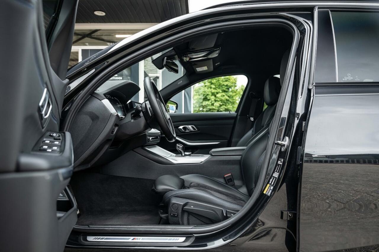 BMW 3-SERIE 330e xDrive M-Sport | Shadow | Adapt. Cruise | Trekhaak | 18' inch |