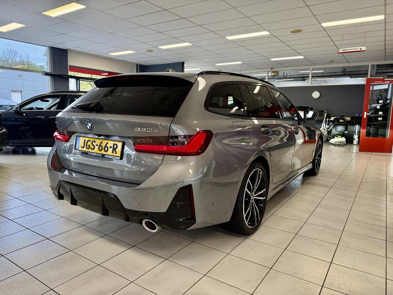 BMW 3-SERIE Touring 330e xDrive *PANO*H&K*360CAM*LEER*HUD*VOL*