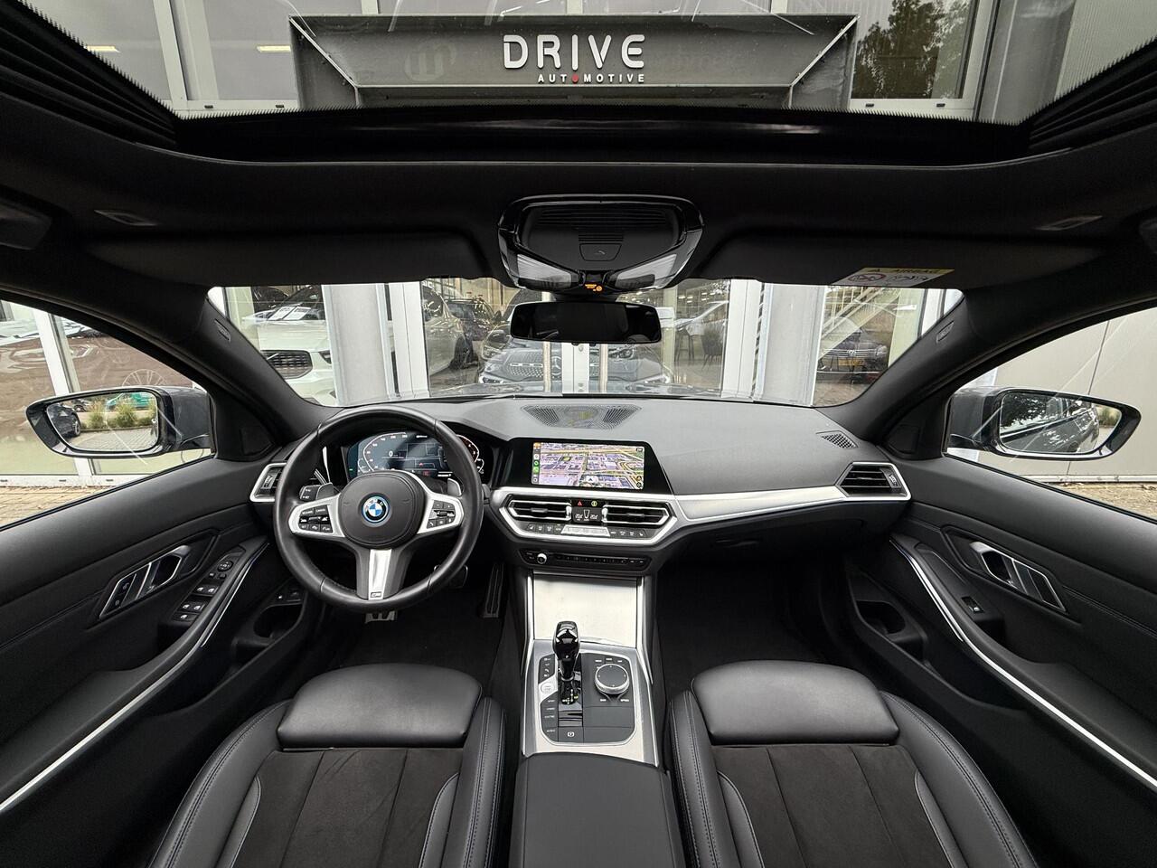 BMW 3-SERIE Touring 330e High Ex. M-sport plus|SOH98%|Pano|Laser|CoPilot|HiFi|Trekhaak|Dravit grey