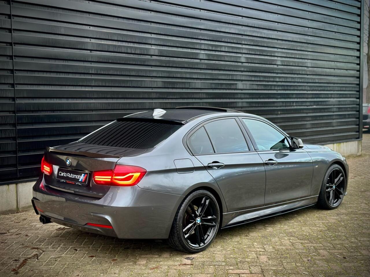 BMW 3-SERIE 320i M-PERFORMANCE DAK|M STOEL|VIRTUAL|CAMERA|CARPLAY