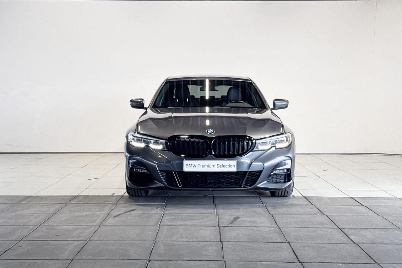 BMW 3-SERIE Sedan 320i Executive Edition Model M Sport | Selections