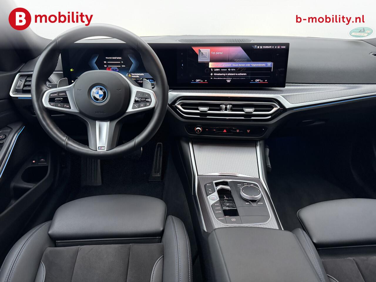 BMW 3-SERIE Touring 320e High Executive M-Sport LCI Wide Screen Apple CarPlay | DAB | Leer | Stoelverwarming | Sportstoelen