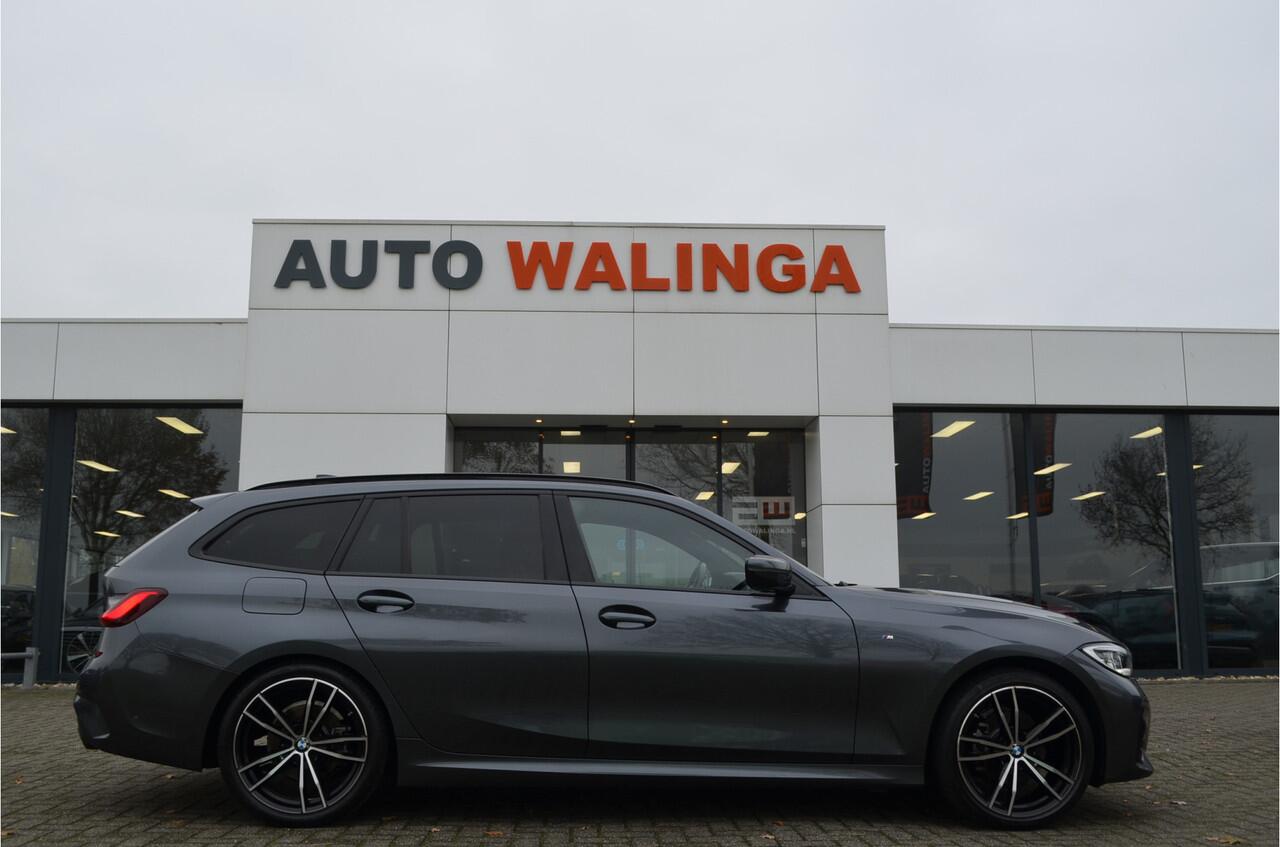 BMW 3-SERIE Touring 318i M Pakket Laser licht! | Leer | Carplay | Stoelverw | Camera | Zeer Mooi en verzorgd exemplaar!