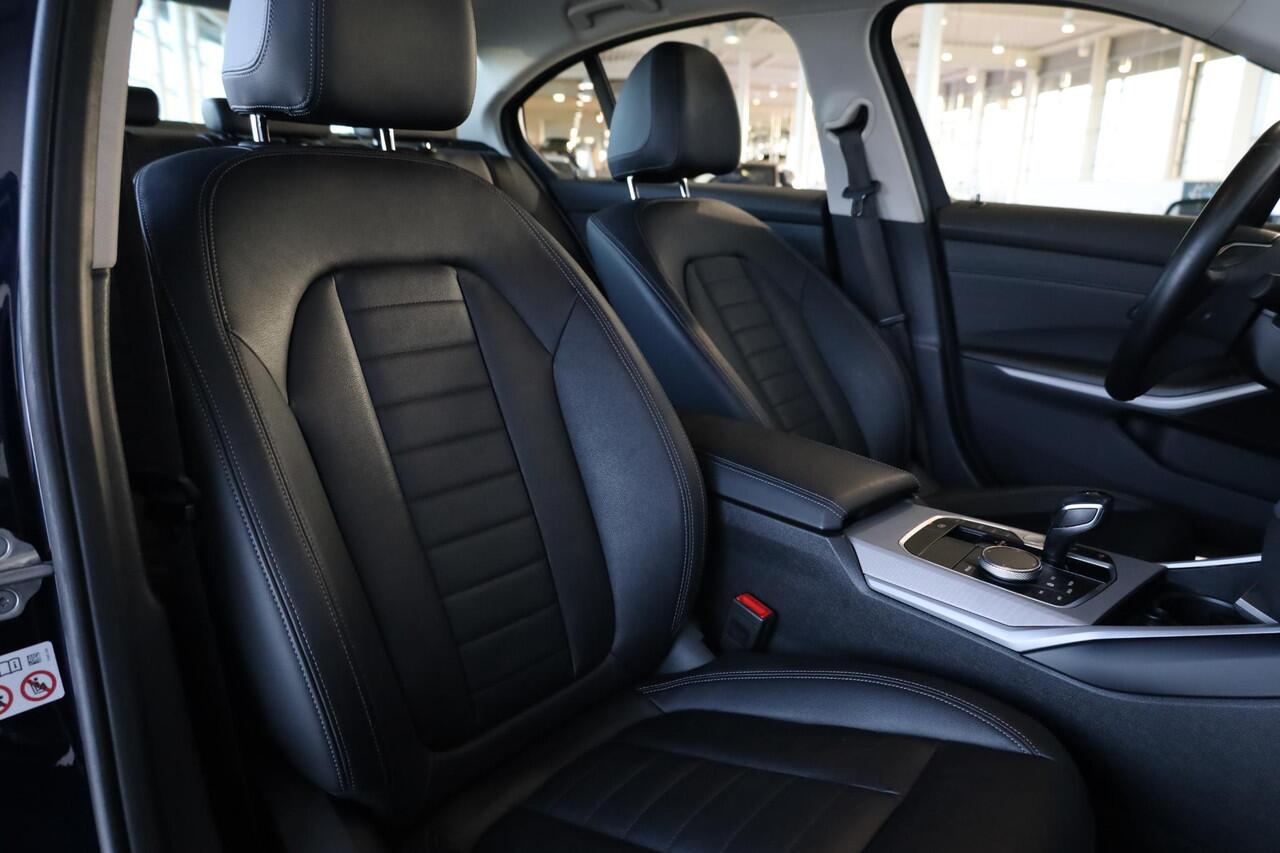 BMW 3-SERIE Sedan 320e | Cruise Control | Stoelverwarming