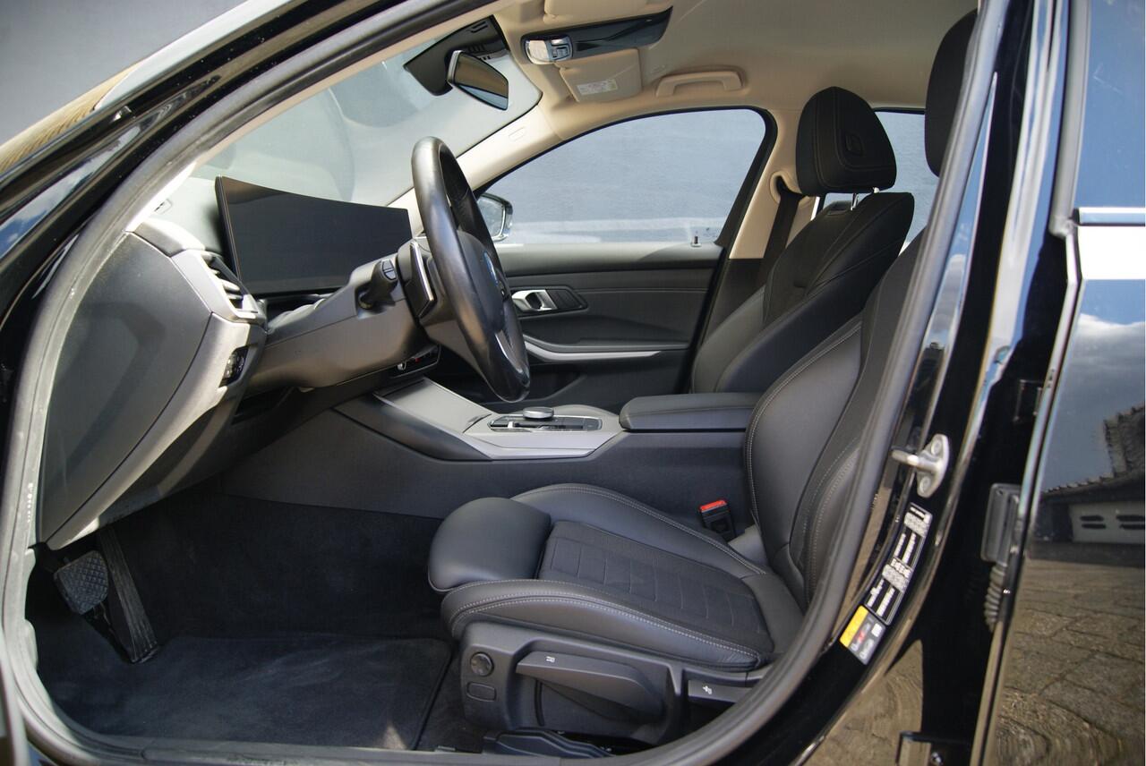 BMW 3-SERIE Touring 330e 292PK Nw model Soh 99% Widescreen/wegkl.trhk/Carplay/Sportstoelen Aut8