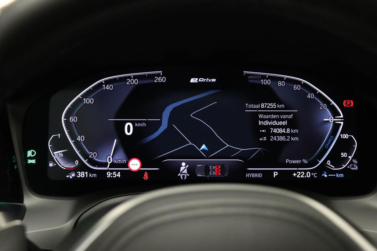 BMW 3-SERIE 330e M-Sport eDrive Edition | LEDER | DAB | APPLE | TREKHAAK | 19"